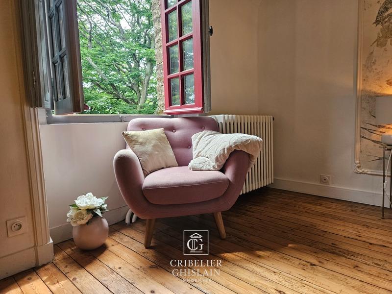 Demeure - 190 m² - 6 pièces