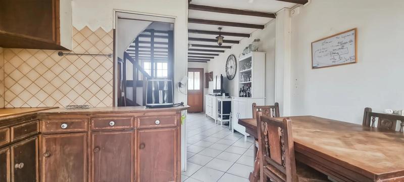 Maison - 94 m² - 5 pièces