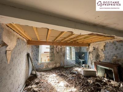 Maison de village - 360 m² - 6 pièces