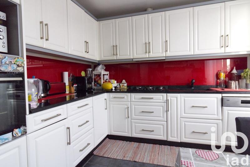 Maison - 95 m² - 6 pièces