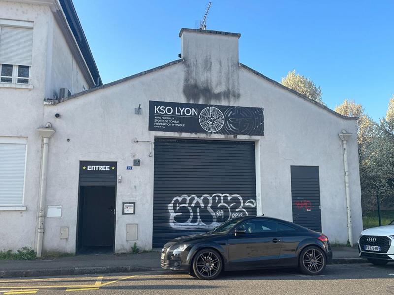 Local d'activité / Entrepôt - 1 010 m²