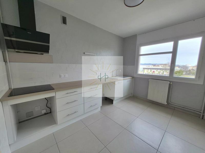 Appartement - 83 m² - 3 pièces