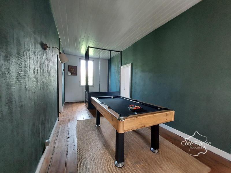 Maison en pierre - 220 m² - 8 pièces