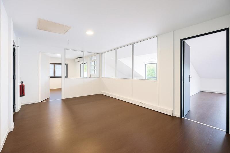 Bureau - 600 m²