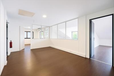 Bureau - 600 m²
