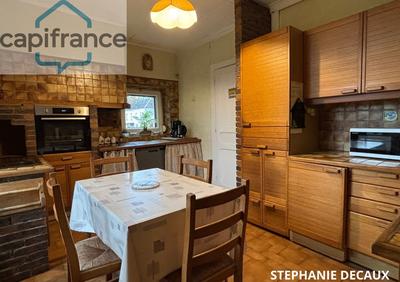 Maison - 150 m² - 9 pièces