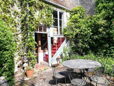 Maison - 184 m² - 8 pièces