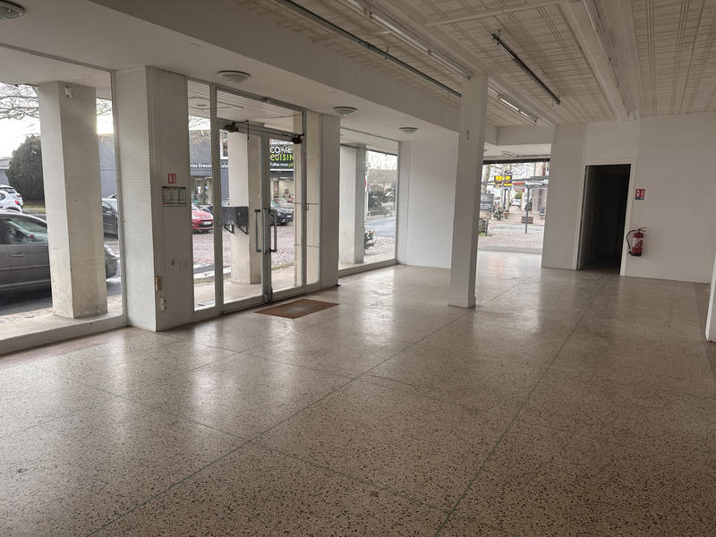 Local commercial - 96 m²