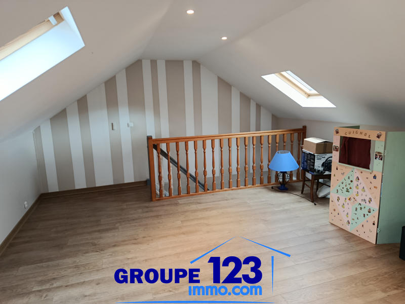 Maison - 184 m² - 7 pièces