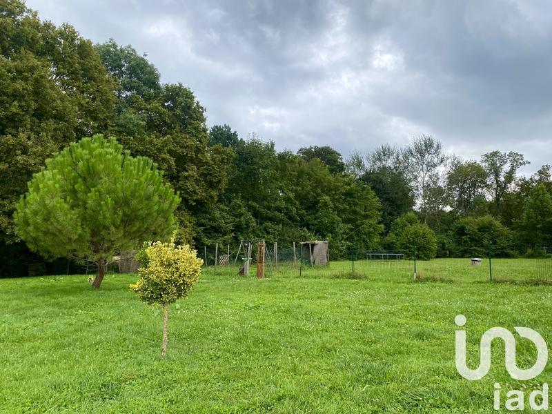 Maison - 250 m² - 11 pièces