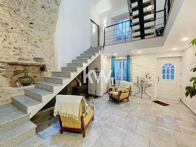 Maison - 274 m² - 10 pièces