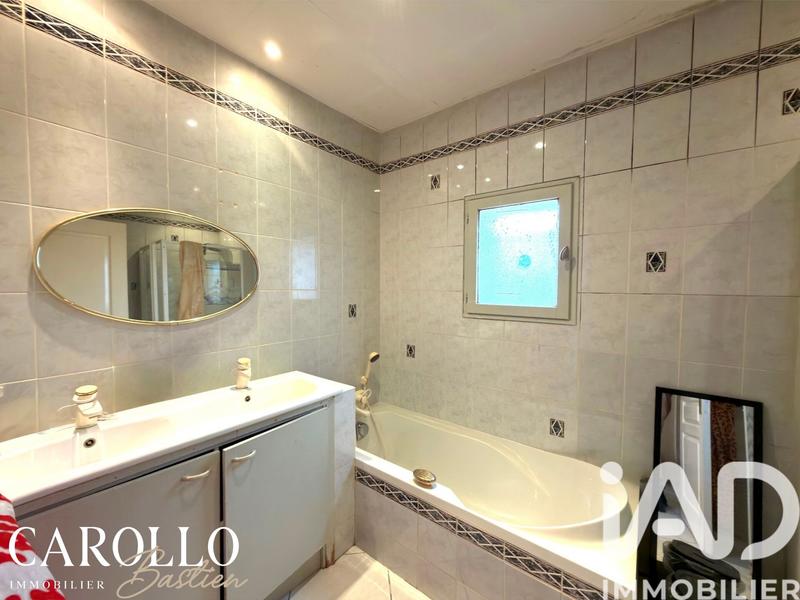 Maison - 142 m² - 5 pièces