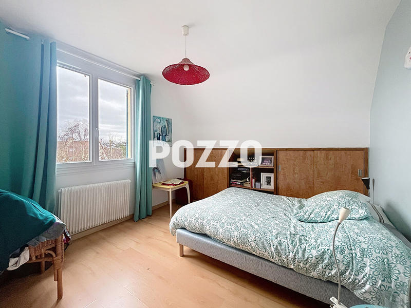 Maison - 184 m² - 8 pièces