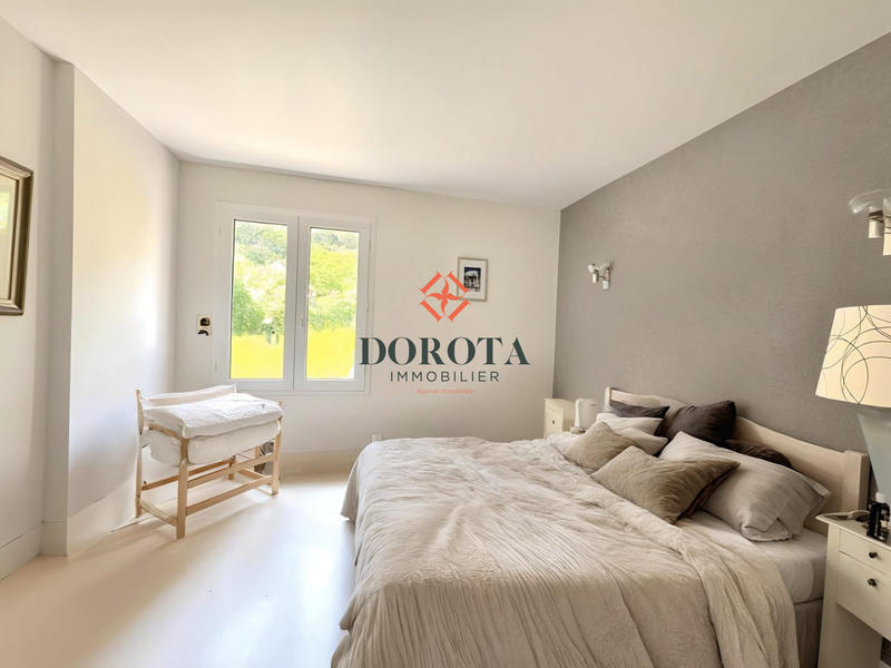 Villa - 189 m² - 6 pièces