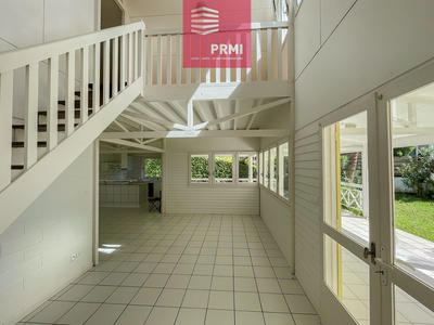 Maison - 105 m² - 4 pièces