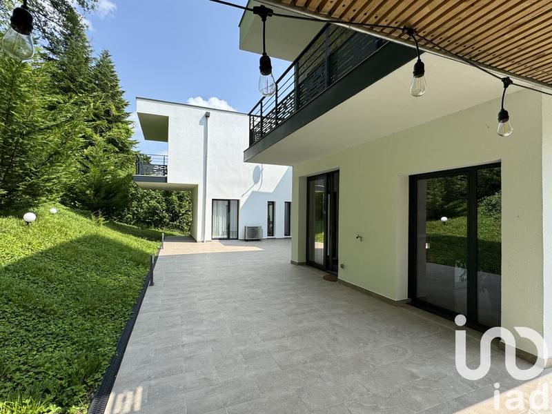 Maison de maîtres - 320 m² - 8 pièces