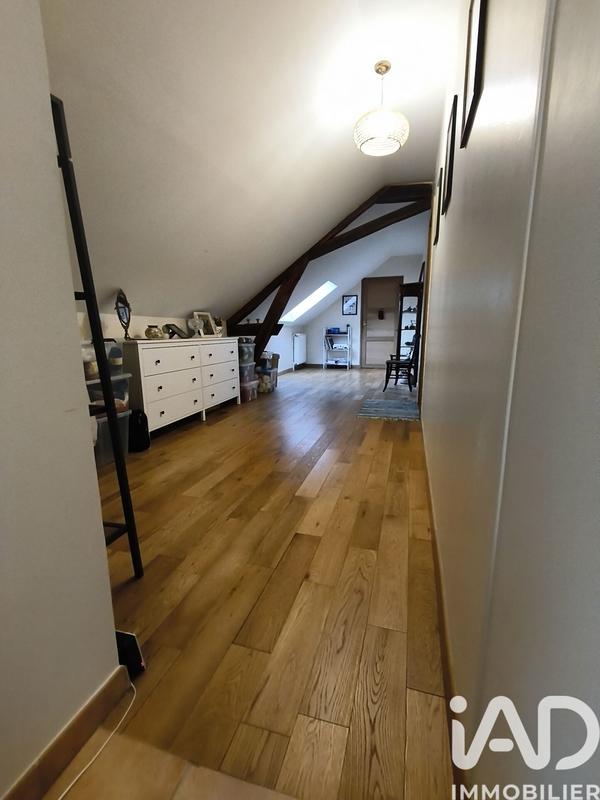 Maison - 260 m² - 9 pièces