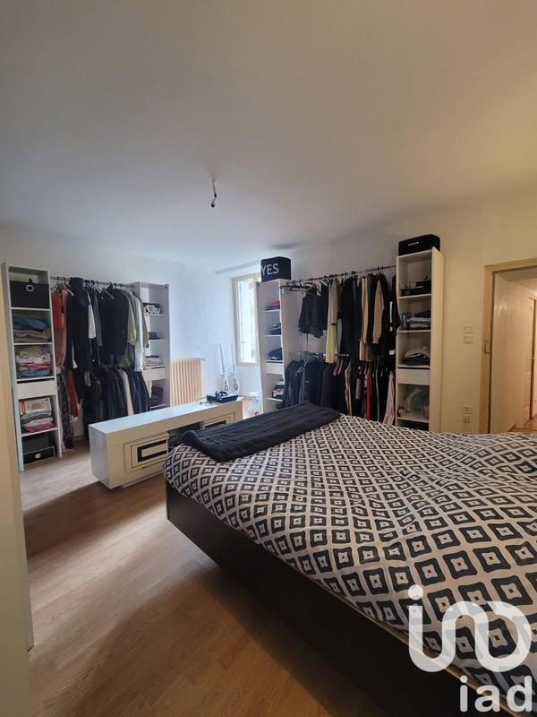 Maison de ville - 242 m² - 9 pièces