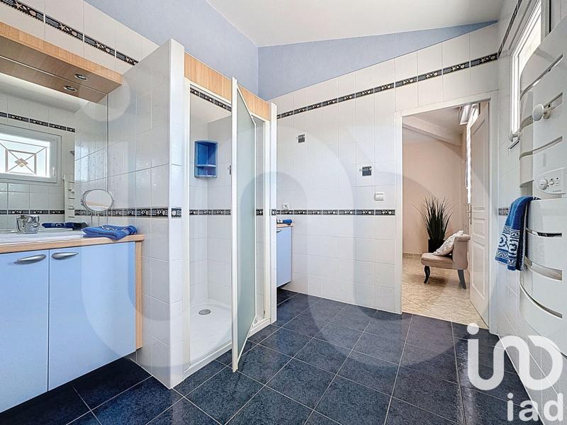 Maison - 285 m² - 7 pièces