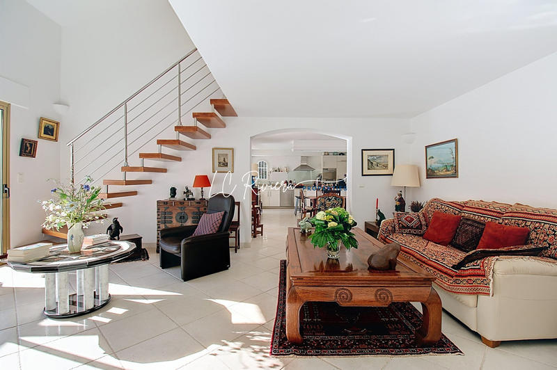 Villa - 142 m² - 5 pièces