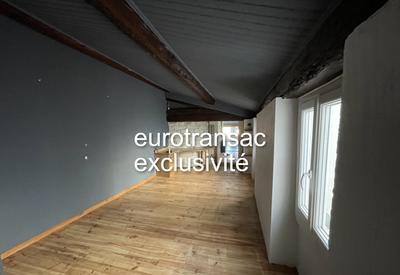 Appartement - 125 m² - 4 pièces