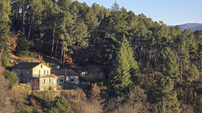 Maison - 176 m² - 9 pièces