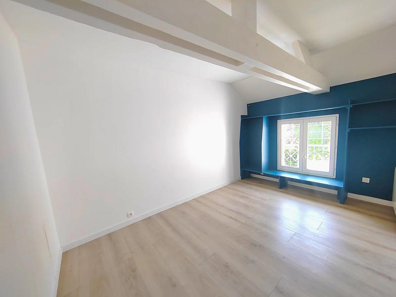 Maison - 167 m² - 8 pièces