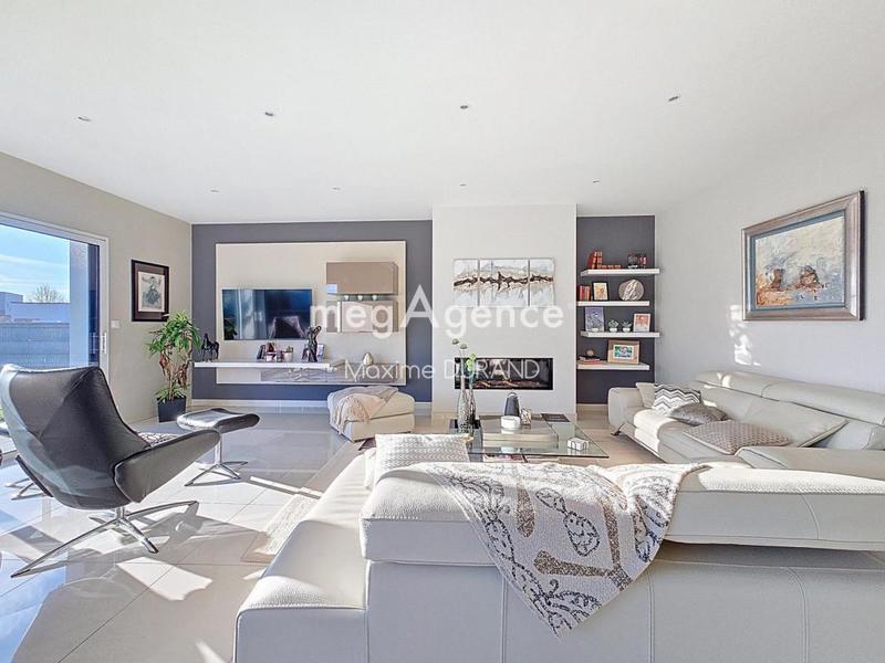 Maison - 166 m² - 6 pièces