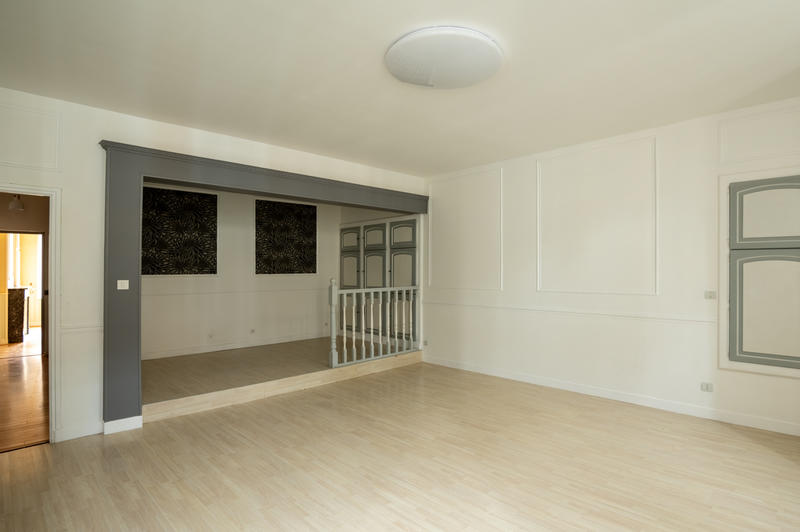 Immeuble - 330 m² - 14 pièces