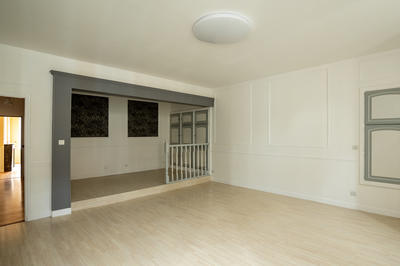 Immeuble - 330 m² - 14 pièces