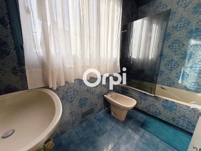 Maison - 167 m² - 6 pièces