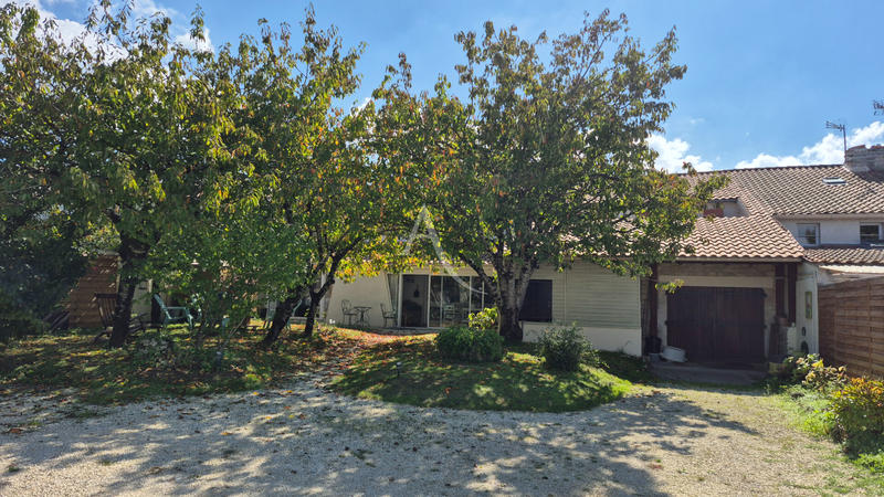 Maison - 188 m² - 6 pièces