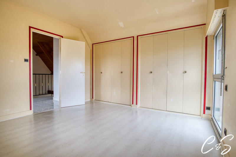 Maison ancienne - 193 m² - 7 pièces