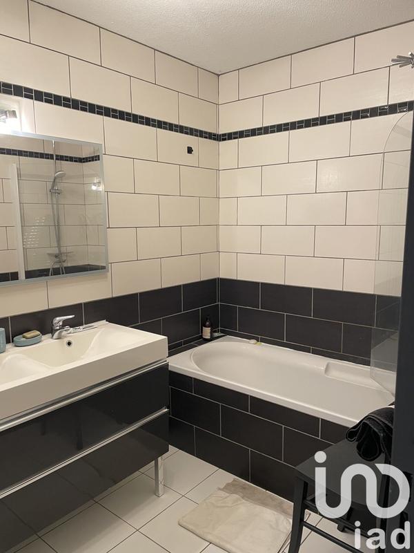 Appartement - 80 m² - 3 pièces