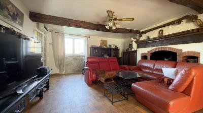 Maison - 198 m² - 7 pièces