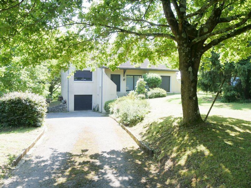 Maison - 140 m² - 7 pièces