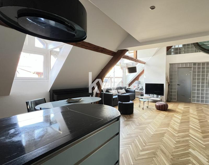 Maison de ville - 213 m² - 7 pièces