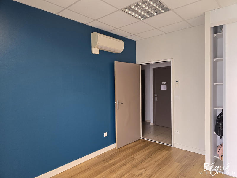 Local d'activités - 23 m² - 2 pièces