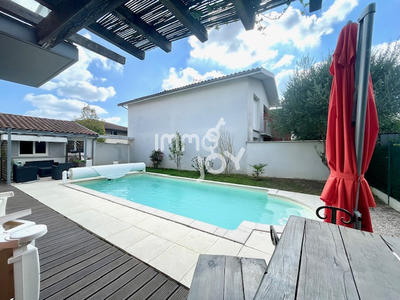 Maison - 110 m² - 5 pièces