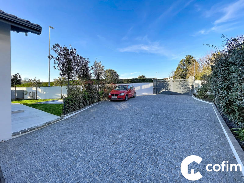 Maison - 107 m² - 5 pièces