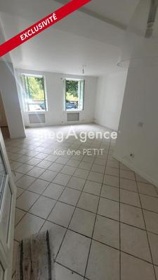 Maison - 104 m² - 4 pièces