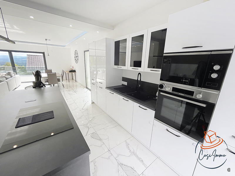 Maison - 115 m² - 4 pièces