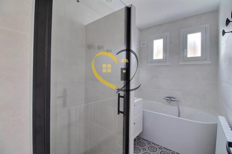 Maison - 108 m² - 5 pièces