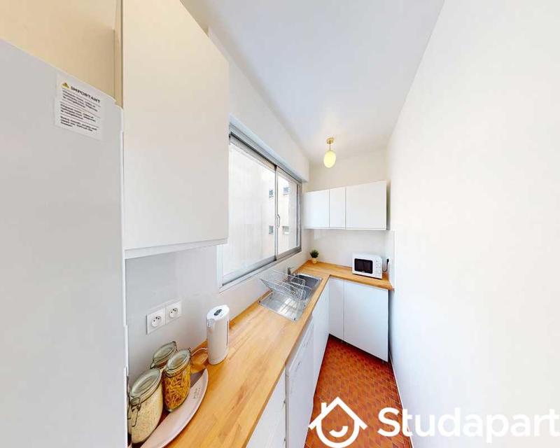 Chambre - 90 m² - 1 pièce