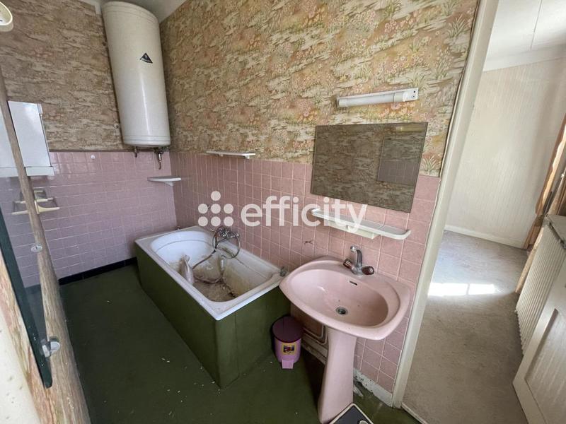 Immeuble - 220 m² - 14 pièces