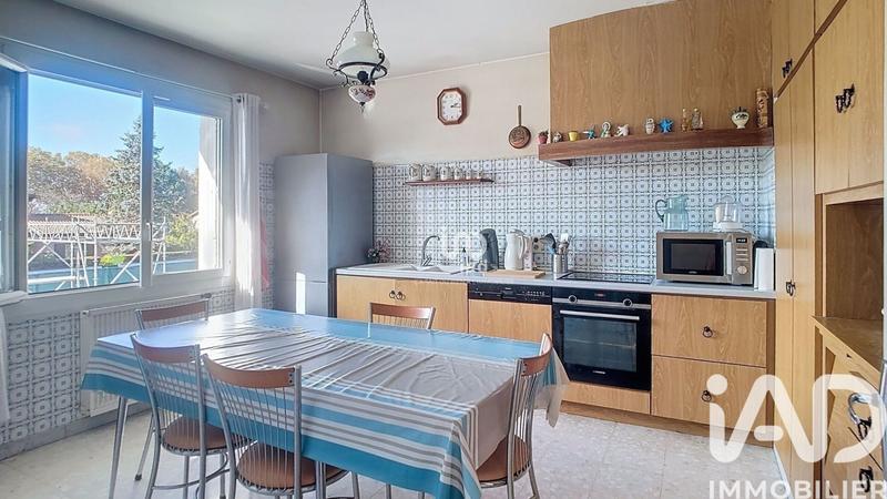 Maison - 186 m² - 6 pièces