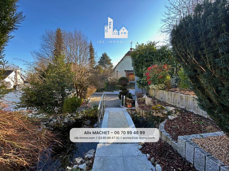 Villa - 221 m² - 6 pièces