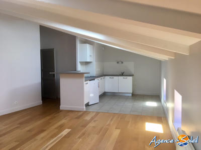 Appartement - 80 m² - 3 pièces