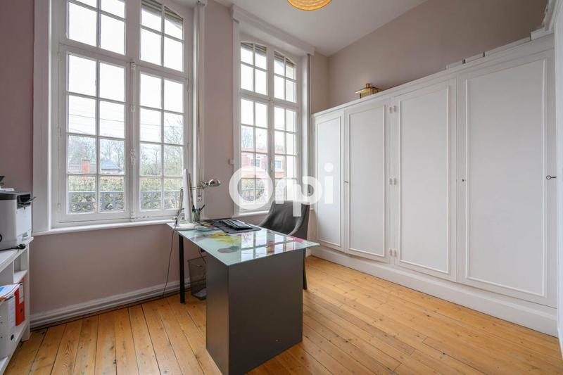 Maison - 313 m² - 9 pièces