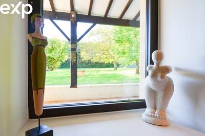 Maison - 300 m² - 9 pièces